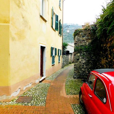 Bellissima Casa Nel Centro Storico!!! Apartman Levanto Kültér fotó